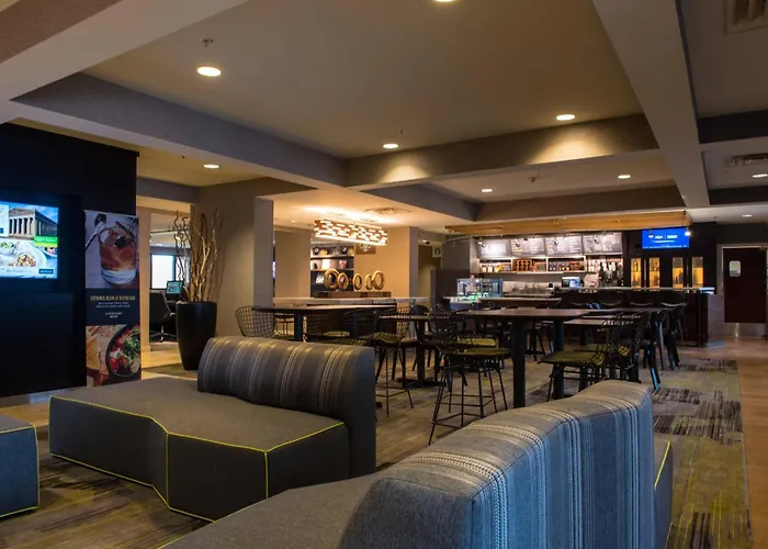 Courtyard By Marriott Nashville At Opryland